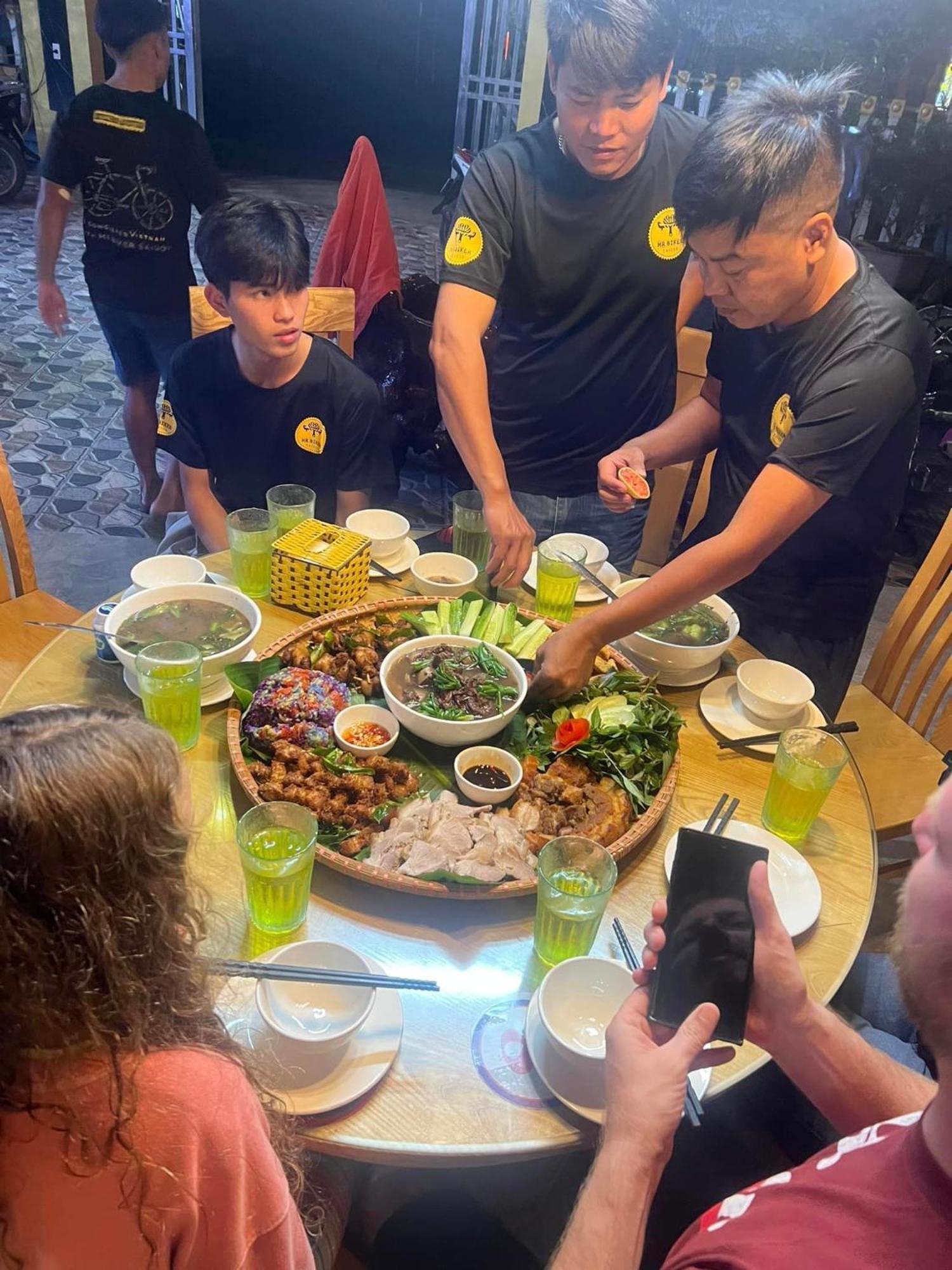 Nha San Homestay Yen Minh Zewnętrze zdjęcie